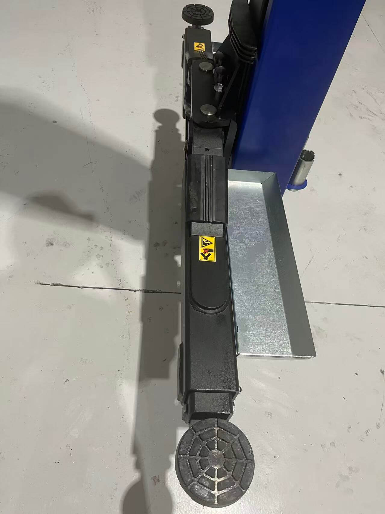 PLH-245DH 2 Post 4.5 Ton Clear Floor Car Hoist - Image 10