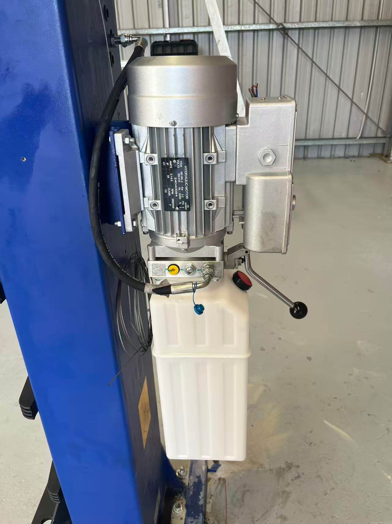 PLH-245DH 2 Post 4.5 Ton Clear Floor Car Hoist - Image 8